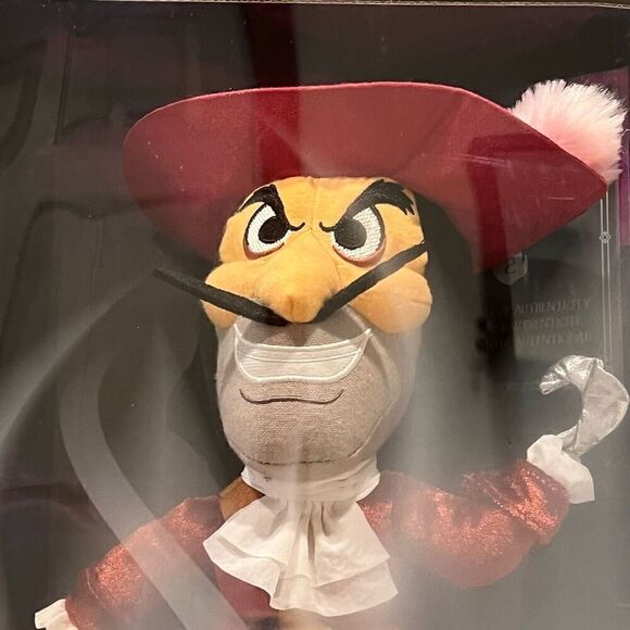 Disney Exclusive Villains Collection Captain Hook 13” Peter Pan Collectible NIB - Picture 4 of 7